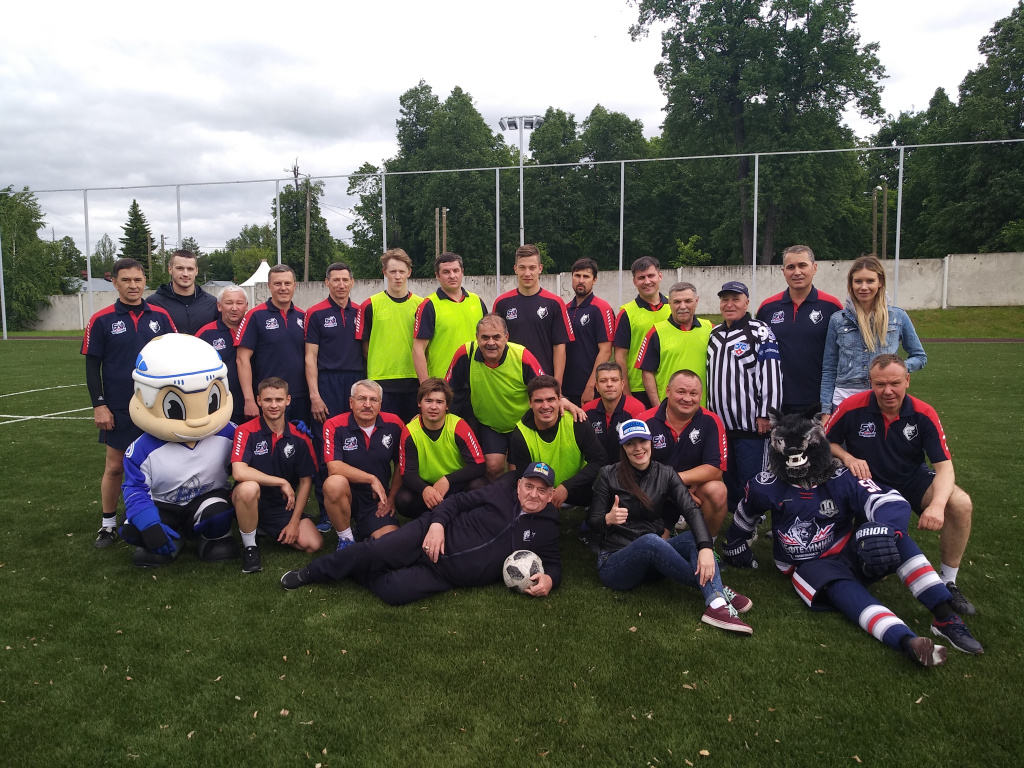 Футбол на базе.jpg