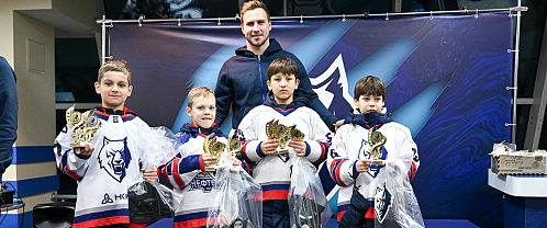 Four "Steel Wolf Cubs": Young Record–Breakers