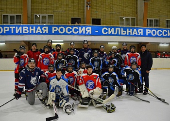 «NEFTEKHIMIK» PLAYERS HELD A MASTER CLASS FOR YOUNG HOCKEY PLAYERS IN CHISTOPOL