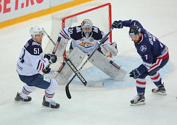 «Нефтехимик» завершает чемпионат. «Реактор» продолжает домашнюю серию «Нефтехимик» завершает чемпионат. «Реактор» продолжает домашнюю серию