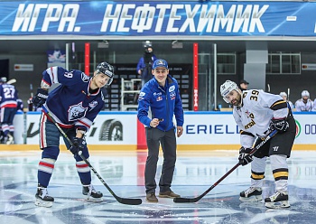 Дмитрий Сотников: Приглашением на хоккей «Нефтехимик» попал в точку
