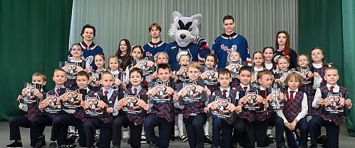 Урок хоккея в родных стенах!