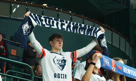 Атмосферное видео матча "Ак Барс" - "Нефтехимик"