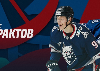 Neftekhimik extended contracts with two players