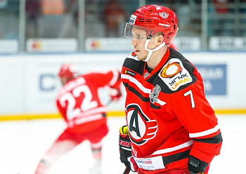 Николай Тимашов стал игроком «Нефтехимика» Николай Тимашов стал игроком «Нефтехимика»