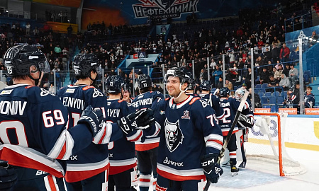 Атмосферное видео матча "Нефтехимик" - "Авангард" Атмосферное видео матча "Нефтехимик" - "Авангард"