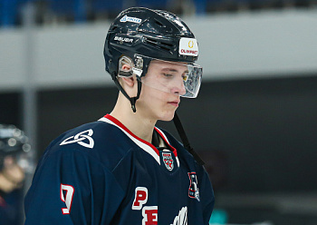 Максим Устимкин: «Надо побеждать в оставшихся матчах со «Снежными барсами» Максим Устимкин: «Надо побеждать в оставшихся матчах со «Снежными барсами»