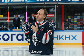 "Нефтехимик" - "Динамо" (Москва)