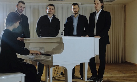 Кислицын, Назаров, Петрищев и Попов исполнили песню "Мама"
