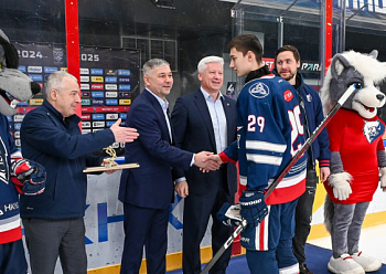 Праздник хоккея: ДЮСШ «Нефтехимик» провела первый конкурс рекордсменов