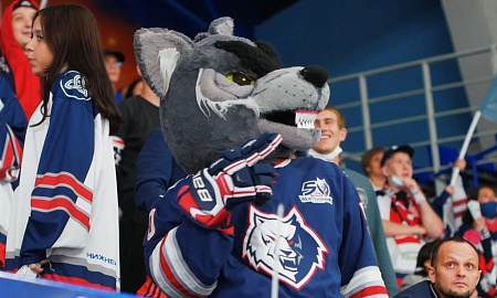 На матче "Нефтехимик" - "Куньлунь РС" На матче "Нефтехимик" - "Куньлунь РС"