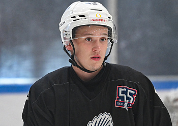 Марк Марчинский: «В ходунках бегал с клюшкой и пластмассовой шайбой»