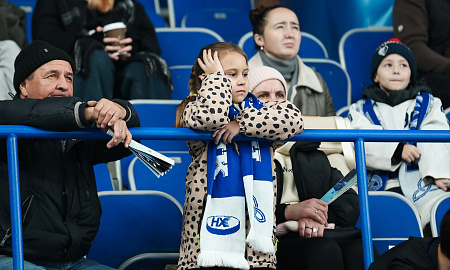 "Нефтехимик" - "Куньлунь РС"